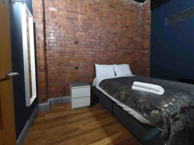 Luxury Townhouse with Hot Tub | Sleeps 23 image