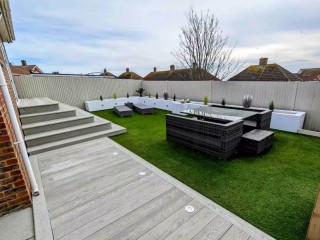 10 Sleeper House with Hot Tub thumbnail