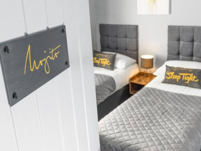 Chester 14 Sleeper Central Townhouse image