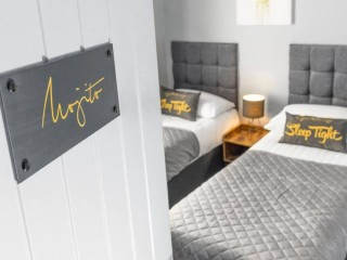 Chester 14 Sleeper Central Townhouse thumbnail