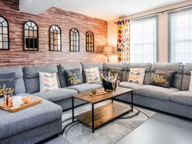 Chester 14 Sleeper Central Townhouse image