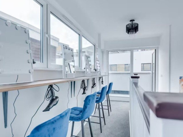 Brighton Gorgeous Townhouse | Sleeps 15 image