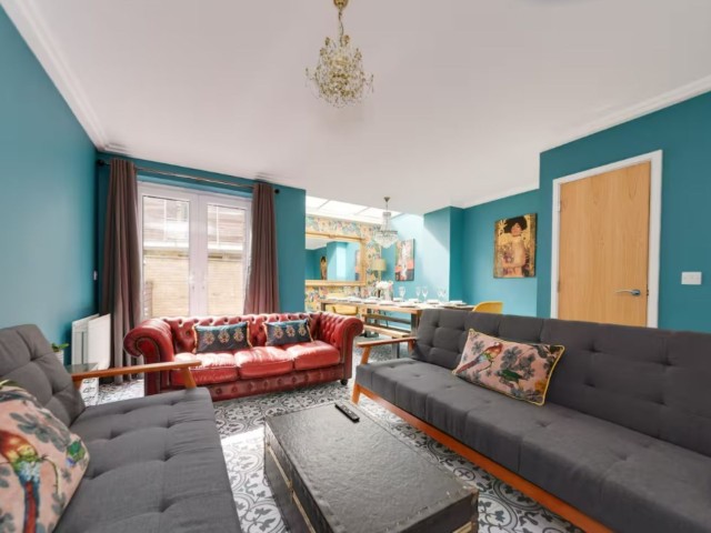Brighton Gorgeous Townhouse | Sleeps 15 image