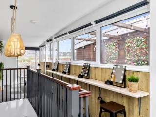 Brighton Scandi Townhouse | Sleeps 15 thumbnail