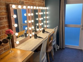 Brighton Seaview Townhouse | Sleeps 15 thumbnail