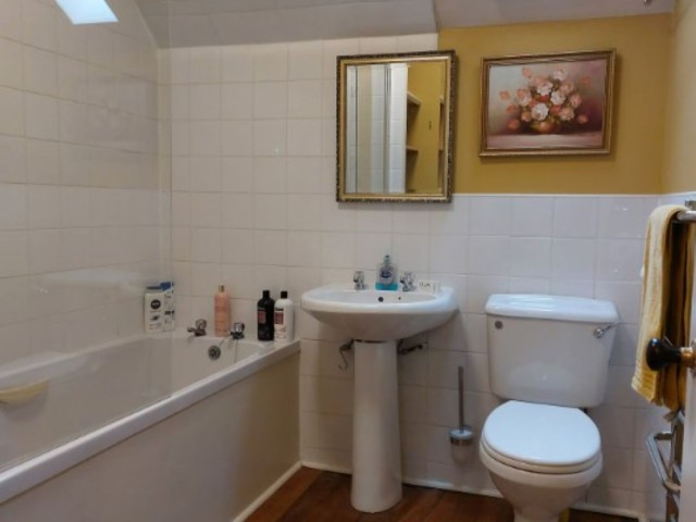 Edinburgh Royal Mile Penthouse | Sleeps 16 image