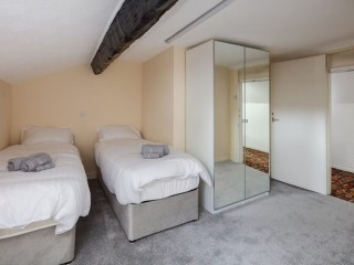 Manchester Large House With Pool | Sleeps 24 thumbnail