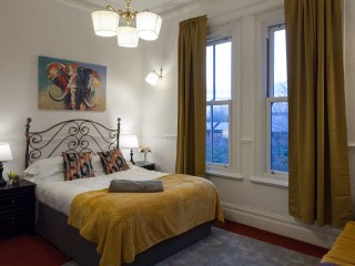 Manchester Large House | Sleeps 17 thumbnail