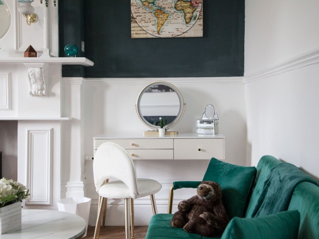 Manchester Large House | Sleeps 17 image