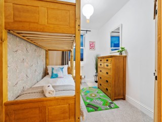 Bristol 8 Sleeper Hot Tub House thumbnail