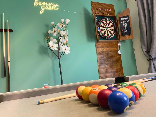 Leeds 14 Sleeper Hot Tub Cottage image