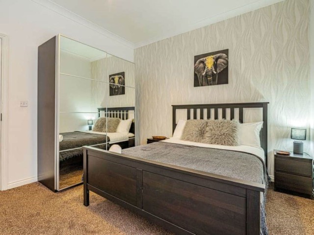 Newcastle House with Hot Tub | Sleeps 20 image