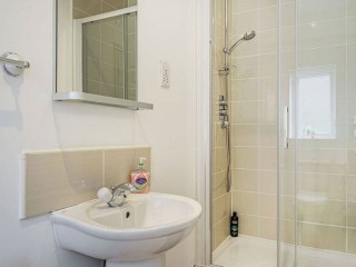 Newcastle House with Hot Tub | Sleeps 20 thumbnail