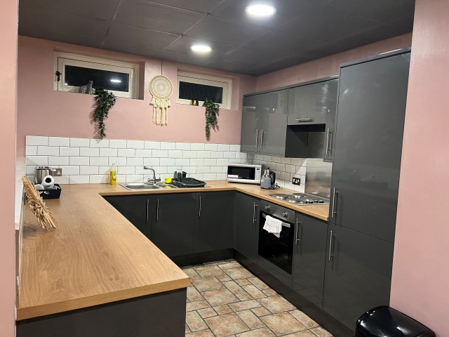 Newcastle city centre Apartment | Sleeps 20 image