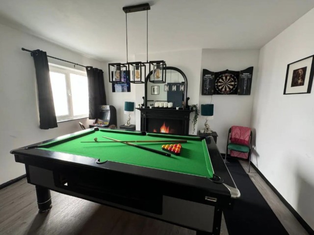 Cardiff Duplex Apartment | Sleeps 22 image
