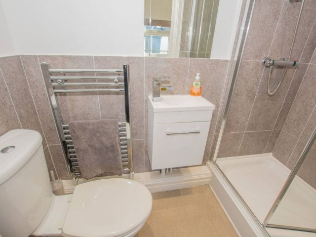 Cardiff Hen House | Sleeps 16 image