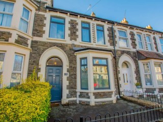 Cardiff Hen House | Sleeps 16 thumbnail