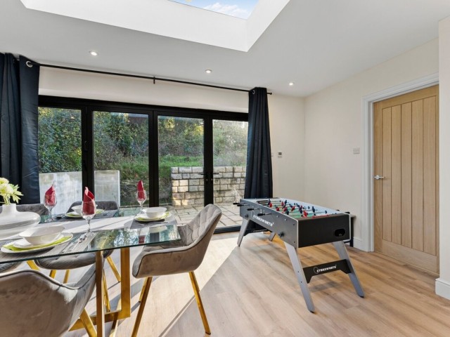 Bath 14 Sleeper Home | Rural Retreat image