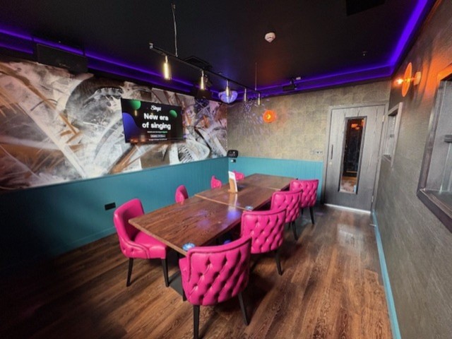 Karaoke, Drinks and Food | Manahatta image