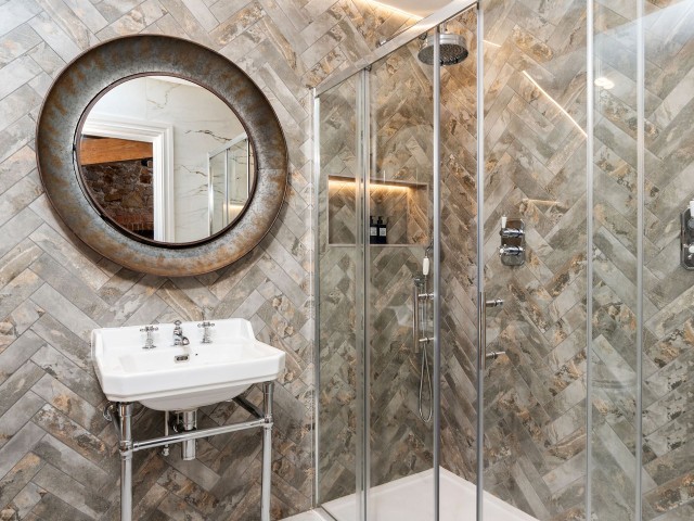 North Wales Luxury Hot Tub House | Sleeps 24 image