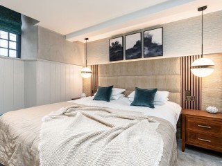 North Wales Luxury Hot Tub House | Sleeps 24 thumbnail