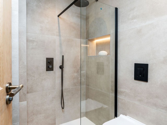 North Wales Luxury Hot Tub House | Sleeps 24 image