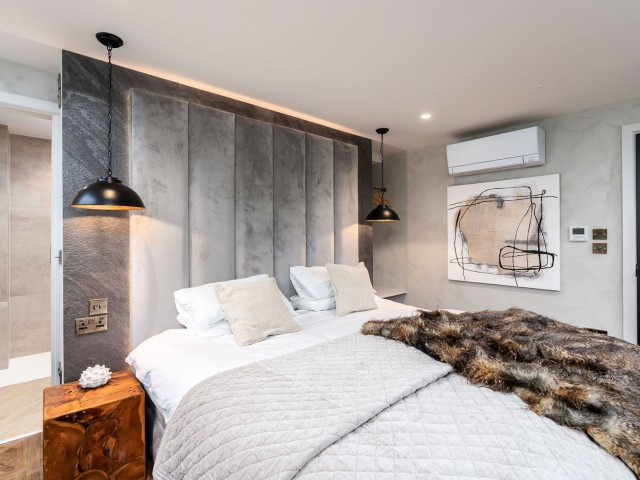 North Wales Luxury Hot Tub House | Sleeps 24 image