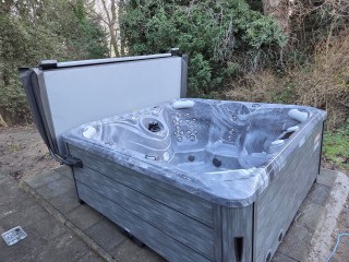 TyneView Estate | The Farmhouse With Hot Tub, Games Room & Bar - Sleeps 18 thumbnail