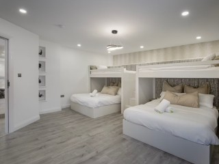 St Annes House Sleeps 20 | Pool, Hot Tub and Games Room thumbnail