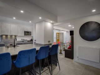 St Annes House Sleeps 20 | Pool, Hot Tub and Games Room thumbnail