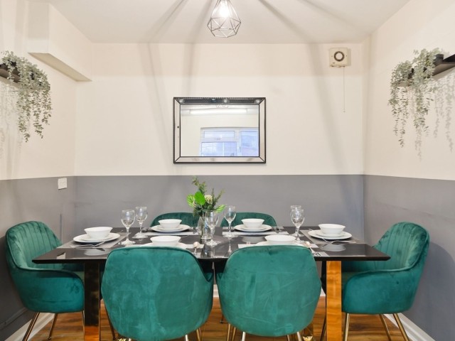 13 Sleeper House With Games Room image
