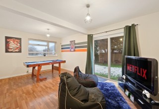 13 Sleeper House With Games Room