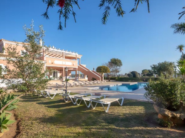 Villa Almeida | Sleeps 16 people image