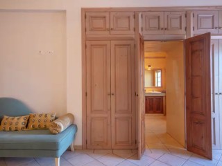 Villa Almeida | Sleeps 16 people thumbnail