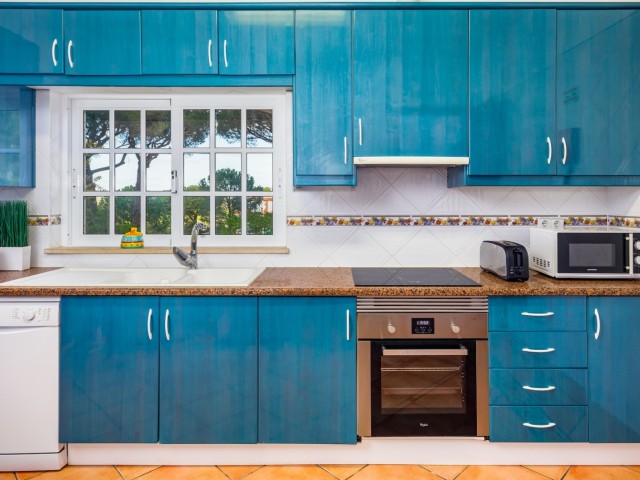 Villa Tenazinha | Sleeps 20 people image