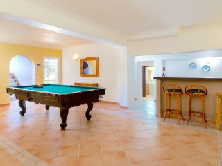 Villa Tenazinha | Sleeps 20 people thumbnail