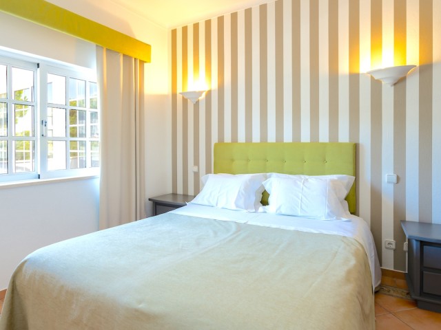 Villa Tenazinha | Sleeps 20 people image