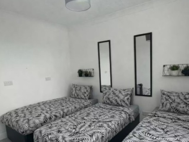 16 Sleeper House image