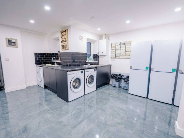 20 Sleeper House image