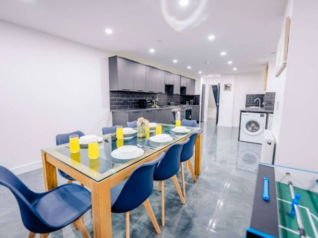 20 Sleeper House image