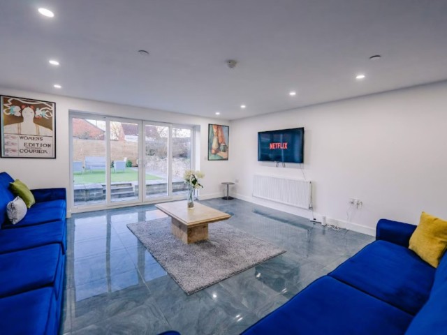 20 Sleeper House image