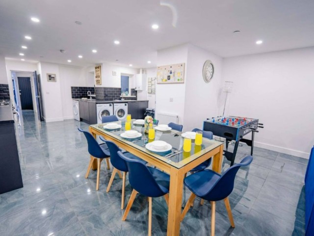 20 Sleeper House image