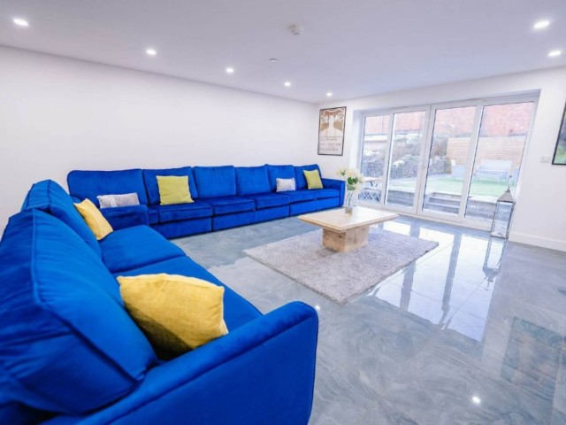 20 Sleeper House image