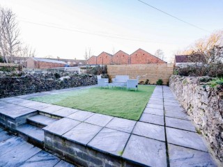 20 Sleeper House thumbnail