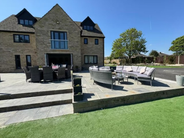 Yorkshire 12 Sleeper House with Hot Tub image