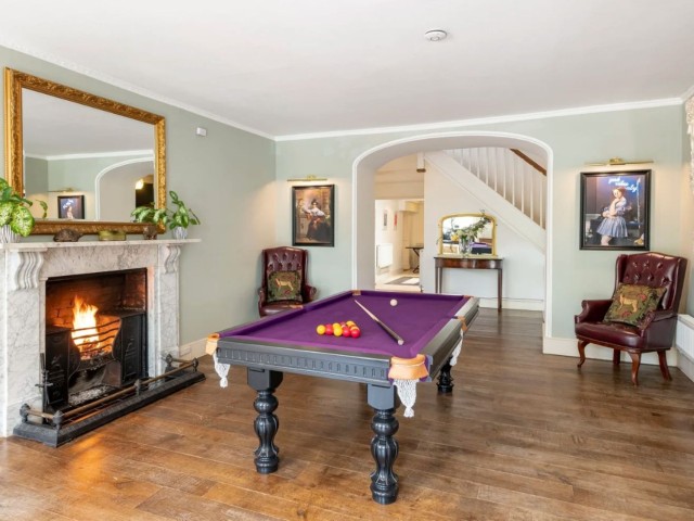 Cotswold 28 Sleeper House With Hot Tub image