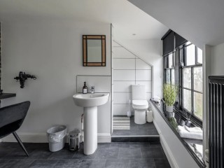 Cotswold 26 Sleeper House With Pool thumbnail