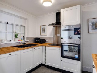 10 Sleeper Townhouse thumbnail