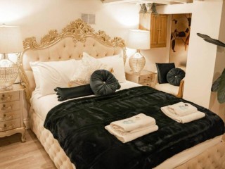 8 Sleeper Townhouse thumbnail