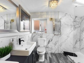 Herefordshire 12 Sleeper Townhouse thumbnail